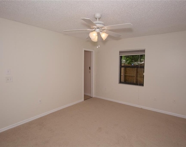 1618 Asher Lane - Photo Thumbnail 10