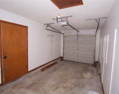 1618 Asher Lane - Photo Thumbnail 14