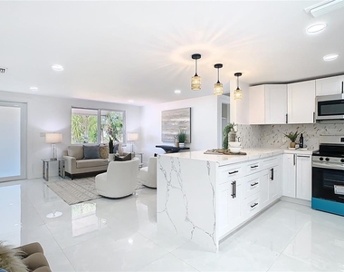 3711 Huntington Street Ne - Photo Thumbnail 17