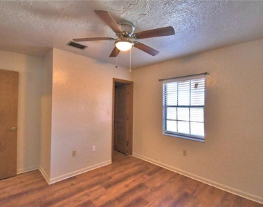751 Rebecca Street - Photo Thumbnail 14