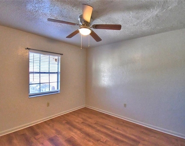 751 Rebecca Street - Photo Thumbnail 13