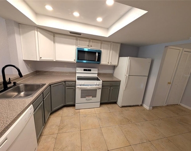 6306 Grand Bahama Circle - Photo Thumbnail 6