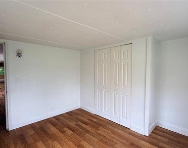 115 Whitfield Street - Photo Thumbnail 19
