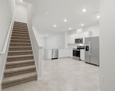 468 Beryl Cove - Photo Thumbnail 13