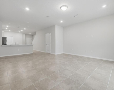 468 Beryl Cove - Photo Thumbnail 10