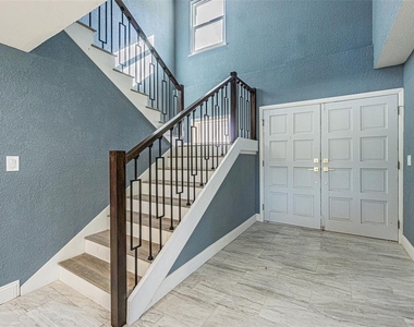 6379 Conniewood Square - Photo Thumbnail 5