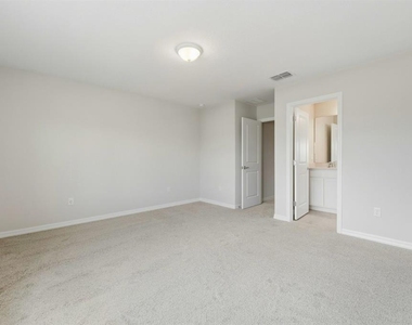 6254 Sunny Time Avenue - Photo Thumbnail 16