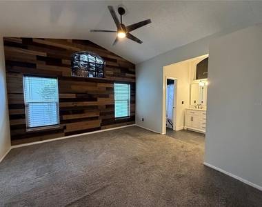 9542 Sundance Court - Photo Thumbnail 5