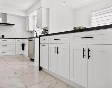 550 Mendel Lane - Photo Thumbnail 18