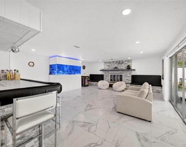 550 Mendel Lane - Photo Thumbnail 5
