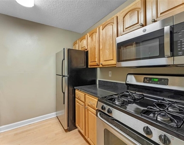 2025 Dixie Belle Drive - Photo Thumbnail 7