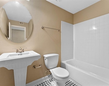 2025 Dixie Belle Drive - Photo Thumbnail 12