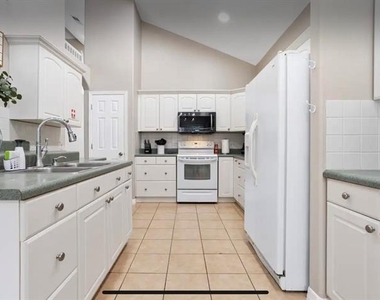 7924 Golden Pond Circle - Photo Thumbnail 6