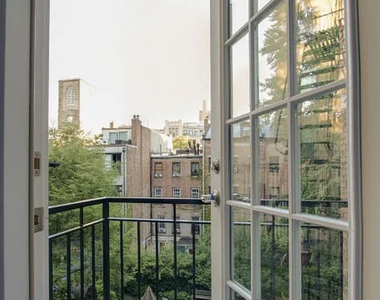 350 West 21st Street - Photo Thumbnail 2