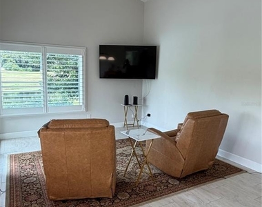 209 Bromely Circle - Photo Thumbnail 8