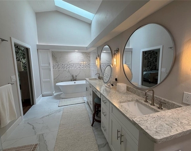 209 Bromely Circle - Photo Thumbnail 25