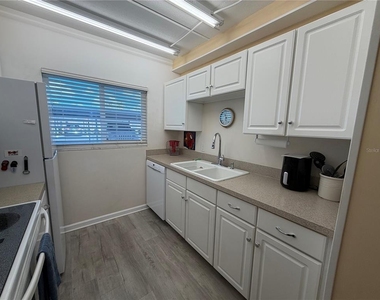 649 Tamiami Trail S - Photo Thumbnail 9
