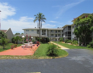 649 Tamiami Trail S - Photo Thumbnail 27