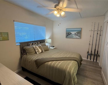 649 Tamiami Trail S - Photo Thumbnail 16