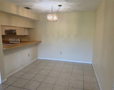 638 Bird Bay Drive E - Photo Thumbnail 2