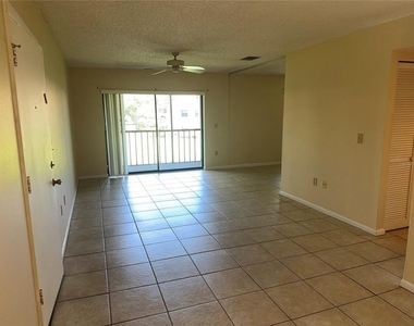 638 Bird Bay Drive E - Photo Thumbnail 5