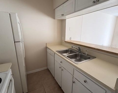 1781 Crystal Grove Drive - Photo Thumbnail 3