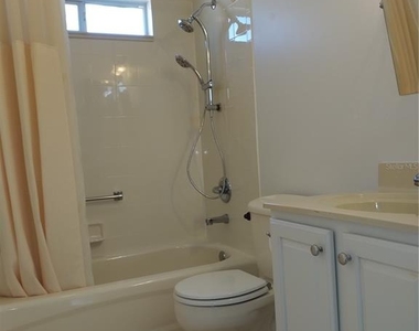 1233 Oak Forest Drive - Photo Thumbnail 15