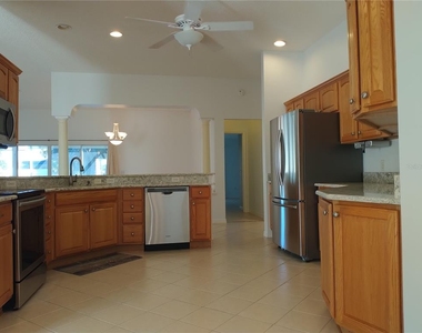 1233 Oak Forest Drive - Photo Thumbnail 11