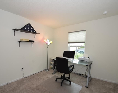 17 Waverly Lane - Photo Thumbnail 19