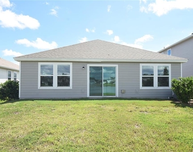 17 Waverly Lane - Photo Thumbnail 2