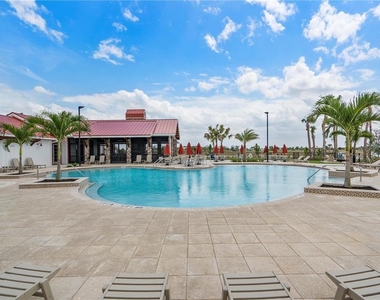 15927 Mulrion Boulevard - Photo Thumbnail 30