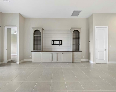 15927 Mulrion Boulevard - Photo Thumbnail 12