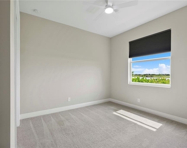 15927 Mulrion Boulevard - Photo Thumbnail 11