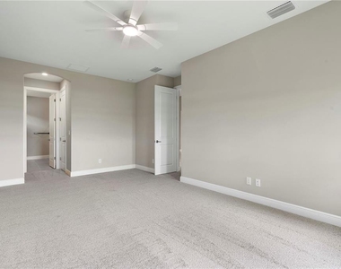 15927 Mulrion Boulevard - Photo Thumbnail 15