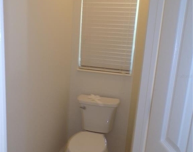 17104 Kellog Avenue - Photo Thumbnail 38