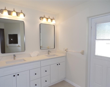 17104 Kellog Avenue - Photo Thumbnail 37