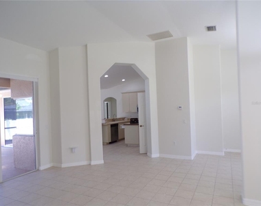 17104 Kellog Avenue - Photo Thumbnail 33