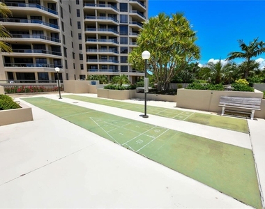 1211 Gulf Of Mexico Drive - Photo Thumbnail 2