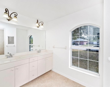 3674 Lorton Avenue - Photo Thumbnail 24