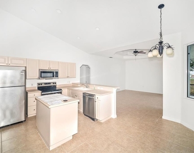 3674 Lorton Avenue - Photo Thumbnail 8