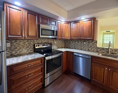 2776 Rolling Green Place - Photo Thumbnail 8