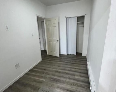 831 N Jordan Street - Photo Thumbnail 5