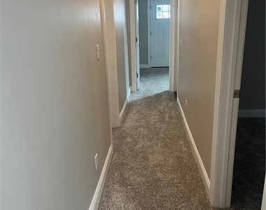 139 Main Street - Photo Thumbnail 8