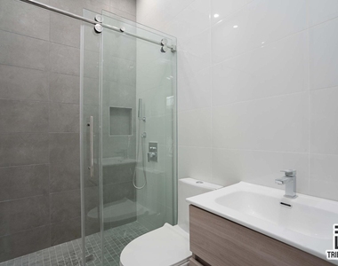 62-15 Catalpa Avenue - Photo Thumbnail 3