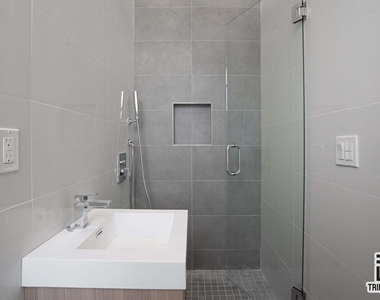 62-15 Catalpa Avenue - Photo Thumbnail 5