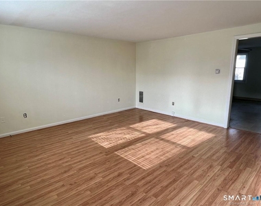 15 Meadowrue Drive - Photo Thumbnail 2