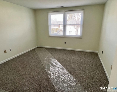 15 Meadowrue Drive - Photo Thumbnail 9