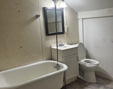 840 Main Street - Photo Thumbnail 7