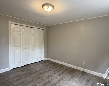 54 Monroe Street - Photo Thumbnail 5