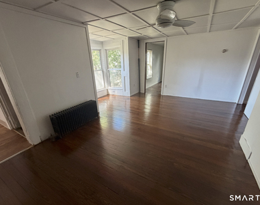 9 Maple Street - Photo Thumbnail 3